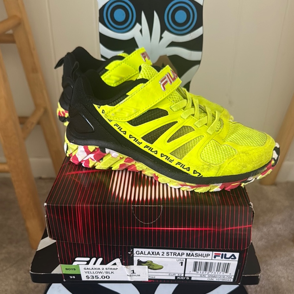 Vibrant Neon Yellow Kids Sneakers – Black & Red Accents